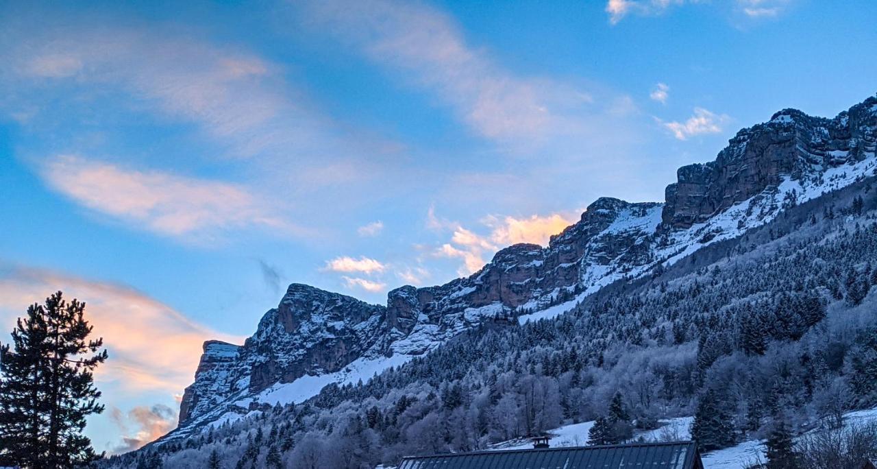 Maison Familiale En Montagne Avec Vue Merveilleuse Sur Le Massif De Belledonne Saint-Bernard  Zewnętrze zdjęcie