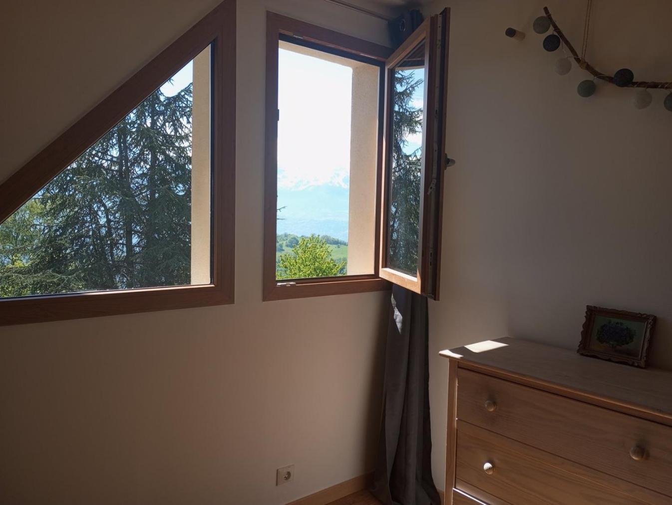 Maison Familiale En Montagne Avec Vue Merveilleuse Sur Le Massif De Belledonne Saint-Bernard  Zewnętrze zdjęcie